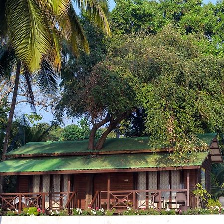 Saffronstays Little Paradise, Murud Exterior photo